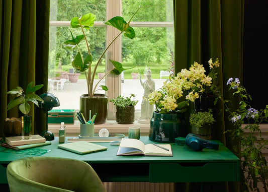 Beautiful ways to fragrance your home this Spring