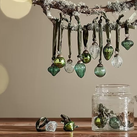 Glass mini bauble - green/clear