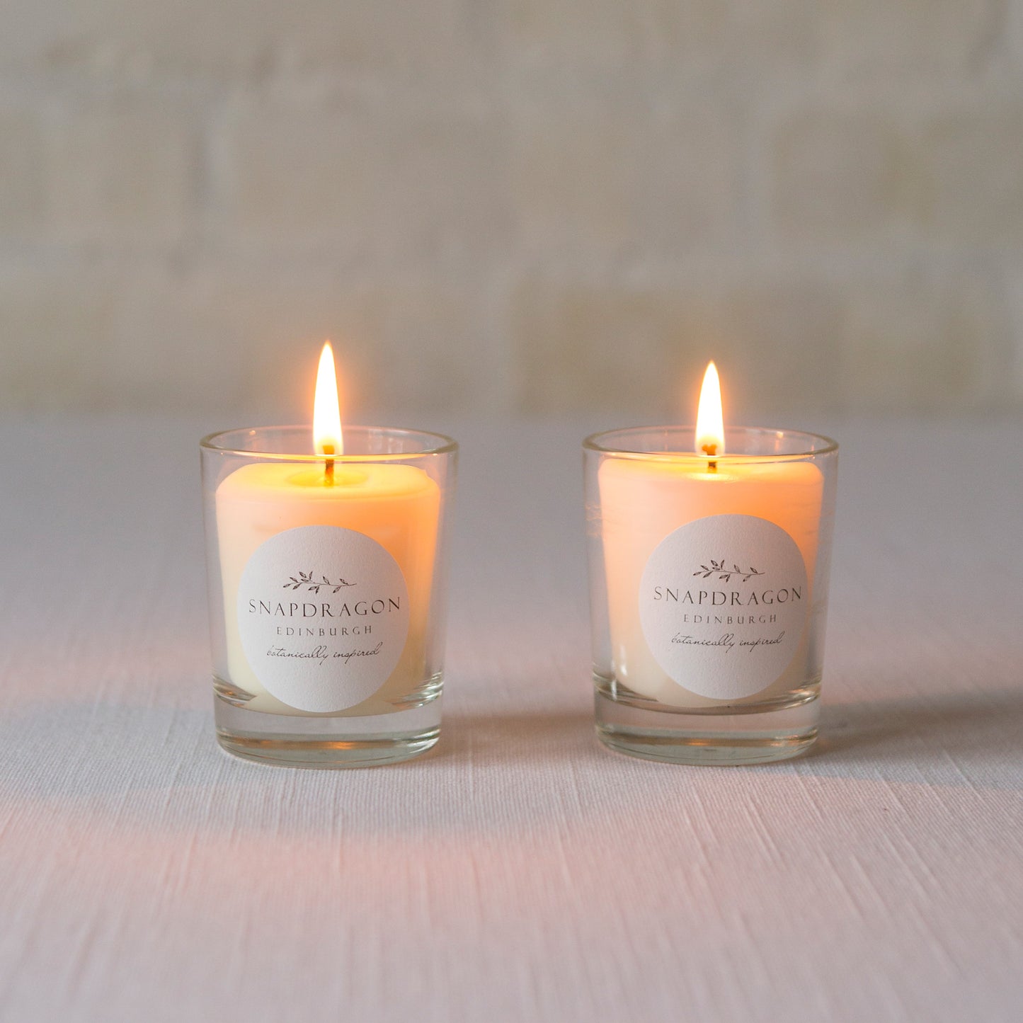 Snapdragon Scented Votive Candle - Amber