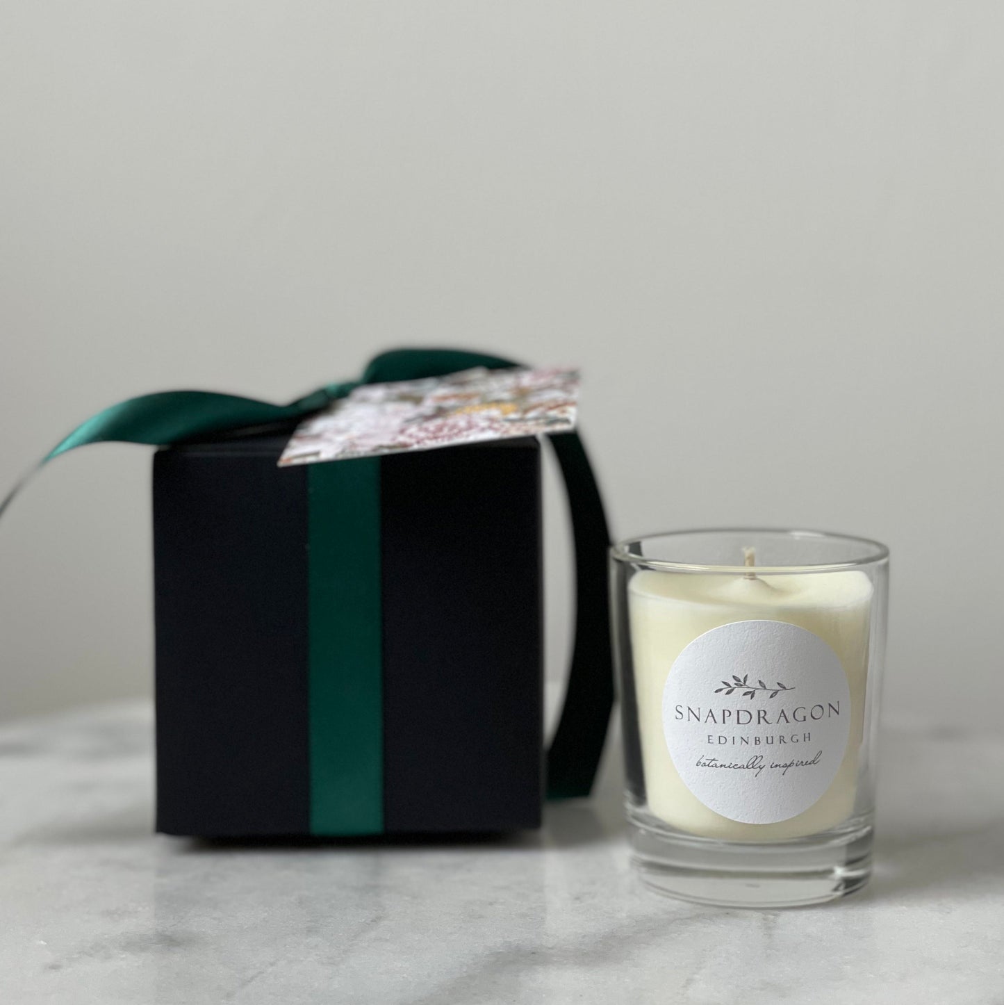 Snapdragon Scented Votive Candle - Midwinter