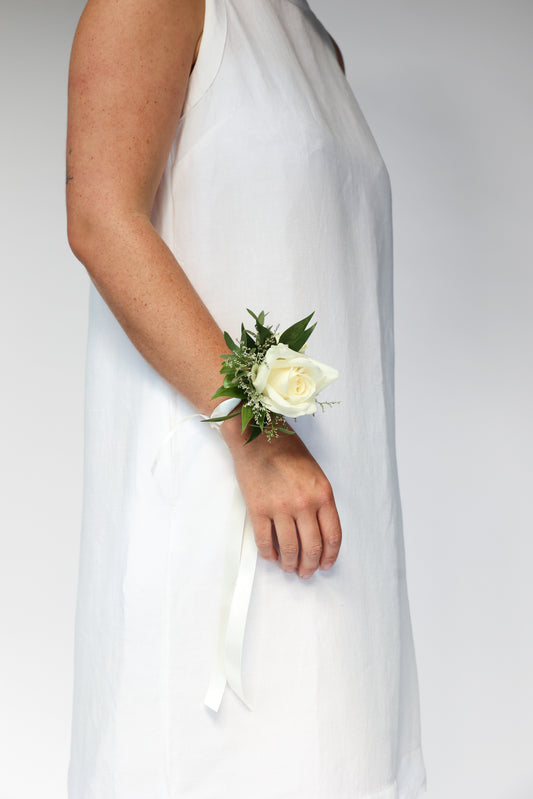 Wrist corsage